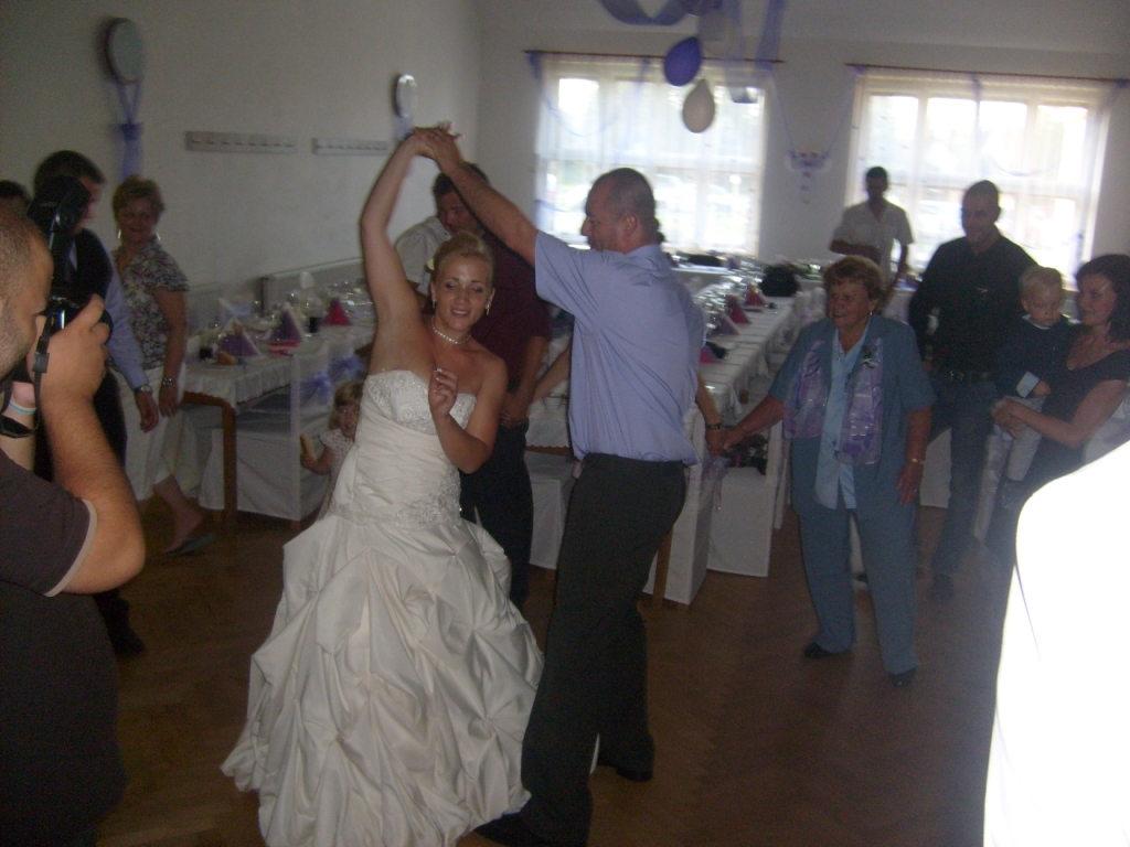 1 tanec novomanželů